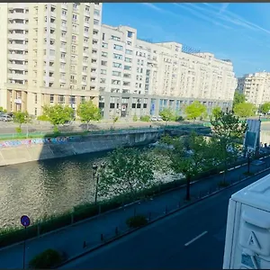 Confort , Bucarest Romania