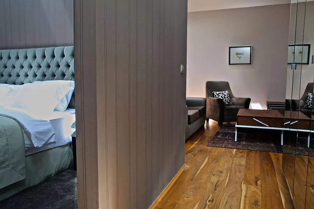Vienna Suites